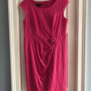 Jones New York sleeveless dress.